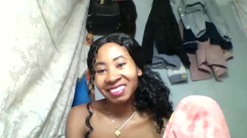 Snapshot of simirna98 chatting on July 15, 2026, 11:15 am simirna98 online show from July 15, 2026, 11:15 am