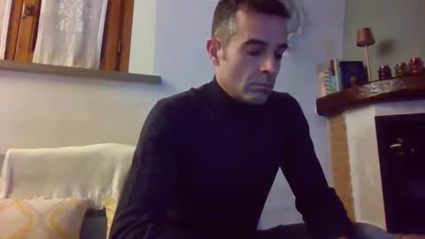 Snapshot of simmeturbate chatting on February 16, 2025, 5:15 pm Italiandaddyitalydickassbottomassholecomshowmasturbatenudeboyitalyatleticcutemuscolarhardcockdickboy online show from February 16, 2025, 5:15 pm