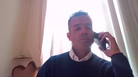 Snapshot of simmeturbate chatting on October 3, 2025, 10:34 am Italiandaddyitalydickassbottomassholecomshowmasturbatenudeboyitalyatleticcutemuscolarhardcockdickboy online show from October 3, 2025, 10:34 am