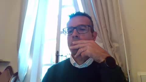 Snapshot of simmeturbate chatting on October 16, 2025, 3:24 pm Italiandaddyitalydickassbottomassholecomshowmasturbatenudeboyitalyatleticcutemuscolarhardcockdickboy online show from October 16, 2025, 3:24 pm