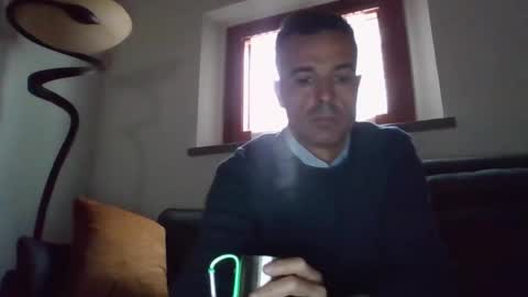 Snapshot of simmeturbate chatting on October 20, 2025, 12:16 pm Italiandaddyitalydickassbottomassholecomshowmasturbatenudeboyitalyatleticcutemuscolarhardcockdickboy online show from October 20, 2025, 12:16 pm