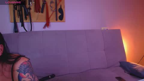 simona_moonshine online show from January 18, 2026, 7:28 pm