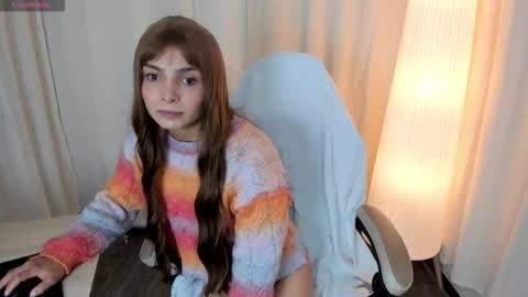 simone_sky online show from January 10, 2026, 8:21 pm