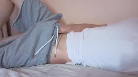 Snapshot of simonsecrett chatting on November 22, 2025, 2:27 pm Simon online show from November 22, 2025, 2:27 pm