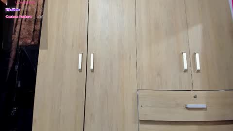 Snapshot of simply_zoe___ chatting on February 17, 2026, 5:41 pm zoe online show from February 17, 2026, 5:41 pm