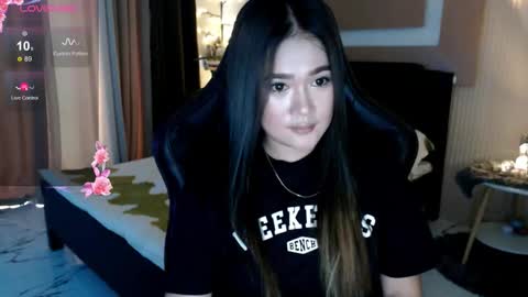 Snapshot of simplykhate chatting on February 9, 2026, 12:58 am Adrianna Fowler online show from February 9, 2026, 12:58 am