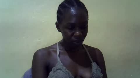 simplyloy33 online show from July 9, 2026, 6:17 am