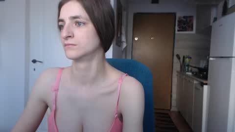 simyhvn online show from March 6, 2025, 5:35 am