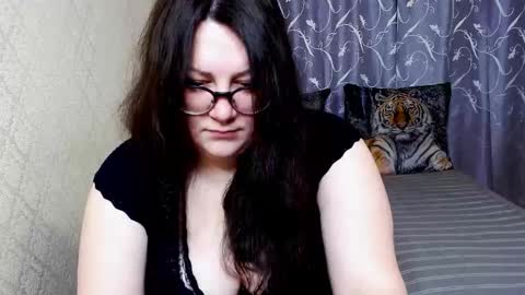 Angela online show from March 2, 2026, 1:29 pm