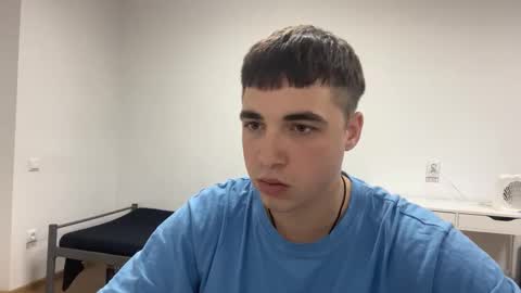 Snapshot of sinnglesexsex chatting on October 10, 2025, 6:29 pm Dan online show from October 10, 2025, 6:29 pm