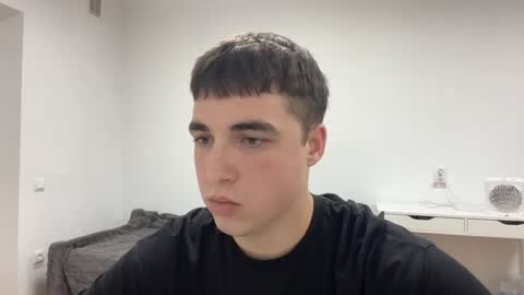 Snapshot of sinnglesexsex chatting on October 22, 2025, 6:29 pm Dan online show from October 22, 2025, 6:29 pm