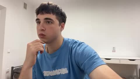 Snapshot of sinnglesexsex chatting on November 5, 2025, 7:14 pm Dan online show from November 5, 2025, 7:14 pm