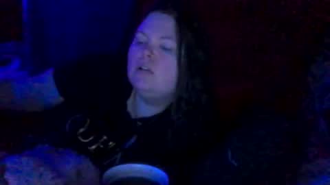 Siofra online show from November 17, 2025, 6:19 am