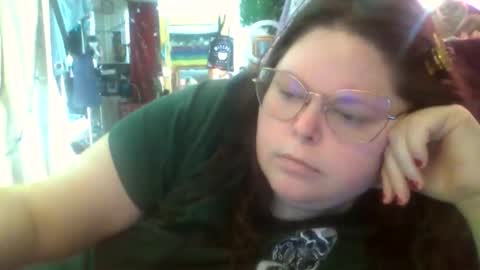 Snapshot of siofra chatting on March 3, 2026, 2:34 pm Siofra online show from March 3, 2026, 2:34 pm