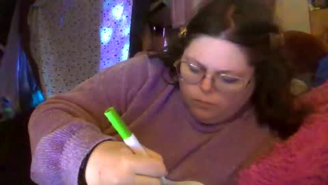 Snapshot of siofra chatting on April 12, 2026, 4:56 pm Siofra online show from April 12, 2026, 4:56 pm