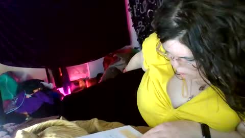 Snapshot of siofra chatting on April 30, 2026, 2:51 am Siofra online show from April 30, 2026, 2:51 am