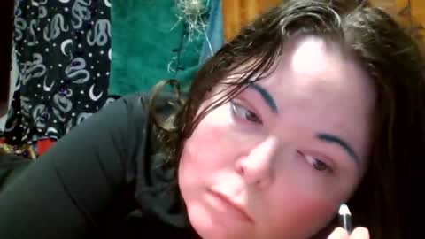 Snapshot of siofra chatting on May 9, 2026, 1:22 am Siofra online show from May 9, 2026, 1:22 am