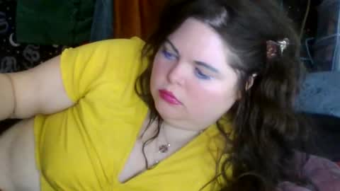 Snapshot of siofra chatting on May 13, 2026, 8:16 pm Siofra online show from May 13, 2026, 8:16 pm