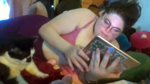 Snapshot of siofra chatting on May 26, 2026, 10:50 pm Siofra online show from May 26, 2026, 10:50 pm