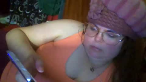 Snapshot of siofra chatting on May 29, 2026, 3:37 am Siofra online show from May 29, 2026, 3:37 am