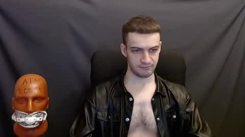 Snapshot of sir_damien chatting on December 18, 2024, 8:47 pm Sir Damien online show from December 18, 2024, 8:47 pm