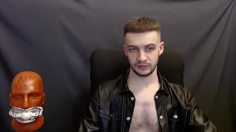 Snapshot of sir_damien chatting on December 25, 2024, 2:57 am Sir Damien online show from December 25, 2024, 2:57 am