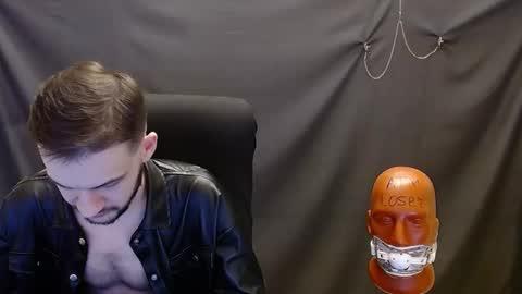 Snapshot of sir_damien chatting on January 25, 2025, 2:58 am Sir Damien online show from January 25, 2025, 2:58 am