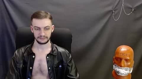 Snapshot of sir_damien chatting on January 26, 2025, 2:24 am Sir Damien online show from January 26, 2025, 2:24 am