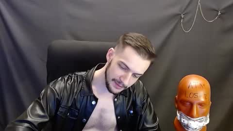 Snapshot of sir_damien chatting on January 29, 2025, 2:51 am Sir Damien online show from January 29, 2025, 2:51 am