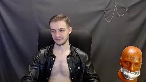 Snapshot of sir_damien chatting on February 4, 2025, 9:31 pm Sir Damien online show from February 4, 2025, 9:31 pm