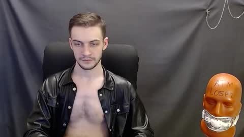 Snapshot of sir_damien chatting on February 8, 2025, 2:36 am Sir Damien online show from February 8, 2025, 2:36 am