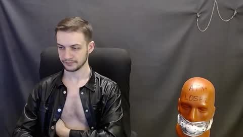 Snapshot of sir_damien chatting on February 8, 2025, 8:21 pm Sir Damien online show from February 8, 2025, 8:21 pm