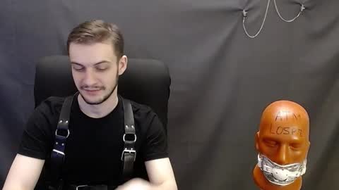 Snapshot of sir_damien chatting on February 12, 2025, 9:11 pm Sir Damien online show from February 12, 2025, 9:11 pm