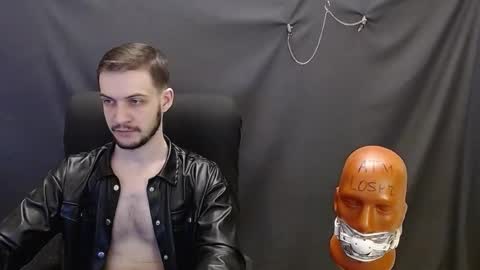 Snapshot of sir_damien chatting on February 22, 2025, 8:31 pm Sir Damien online show from February 22, 2025, 8:31 pm