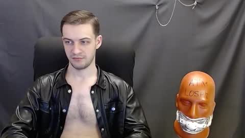 Snapshot of sir_damien chatting on February 25, 2025, 2:47 am Sir Damien online show from February 25, 2025, 2:47 am