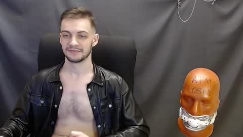 Snapshot of sir_damien chatting on March 4, 2025, 10:05 pm Sir Damien online show from March 4, 2025, 10:05 pm