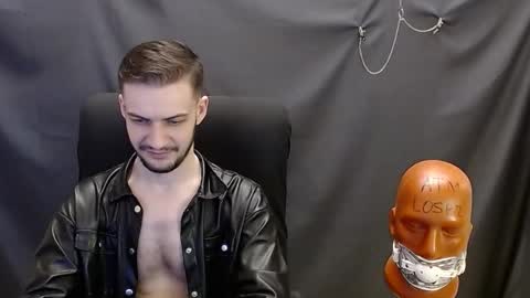 Snapshot of sir_damien chatting on March 9, 2025, 3:22 am Sir Damien online show from March 9, 2025, 3:22 am