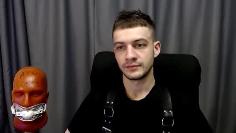 Snapshot of sir_damien chatting on October 10, 2025, 2:43 am Sir Damien online show from October 10, 2025, 2:43 am