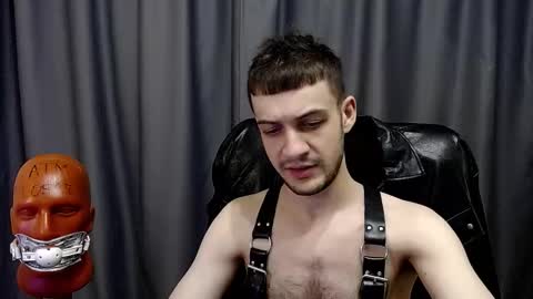 Snapshot of sir_damien chatting on October 19, 2025, 2:45 am Sir Damien online show from October 19, 2025, 2:45 am