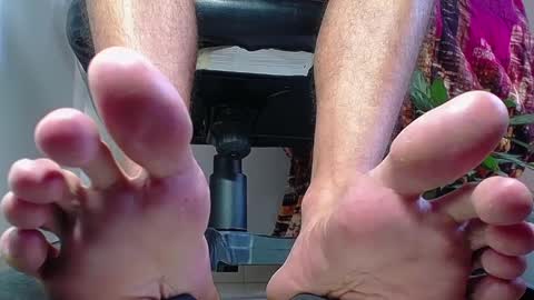 only foot                         worshipers here online show from December 28, 2024, 9:08 pm