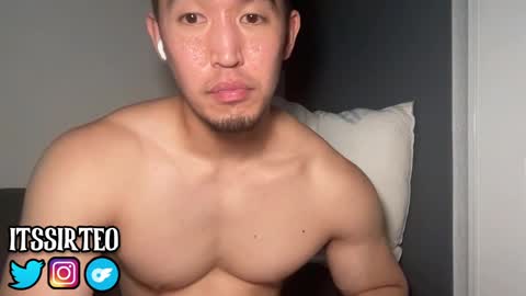 Snapshot of sir_teo chatting on February 19, 2025, 12:57 am SIR TEO online show from February 19, 2025, 12:57 am