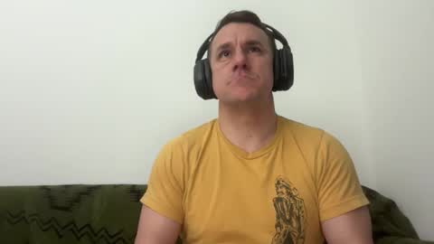 sirbubblesworth online show from April 20, 2026, 11:13 am