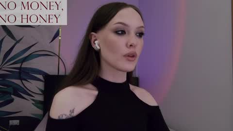 Snapshot of sirenaswhisper chatting on May 25, 2026, 8:48 pm Goddess Sirena online show from May 25, 2026, 8:48 pm