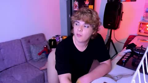 Snapshot of sirius_angels chatting on February 4, 2026, 1:00 am Sirius angels online show from February 4, 2026, 1:00 am