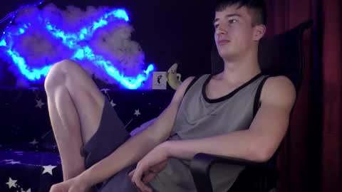 Snapshot of sirreedy chatting on November 26, 2025, 4:13 am SirReedy online show from November 26, 2025, 4:13 am