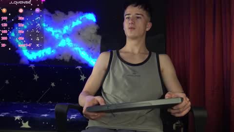 Snapshot of sirreedy chatting on November 28, 2025, 4:04 am SirReedy online show from November 28, 2025, 4:04 am