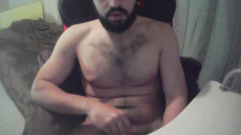 sissy_bear_ online show from January 5, 2025, 5:51 pm