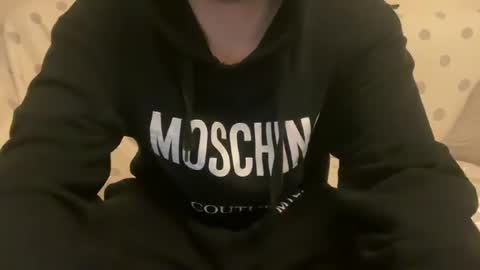 Snapshot of sissy_brit22 chatting on December 14, 2024, 9:18 am sissy_brit22 online show from December 14, 2024, 9:18 am