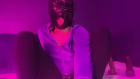 Snapshot of sissycumshooter420 chatting on December 19, 2025, 8:32 am sissycumshooter420 online show from December 19, 2025, 8:32 am