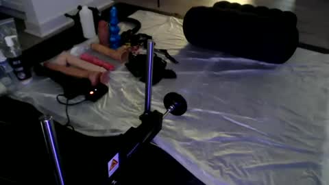 Snapshot of sissygoonerslut chatting on October 13, 2025, 3:39 am Sissy Gooner online show from October 13, 2025, 3:39 am